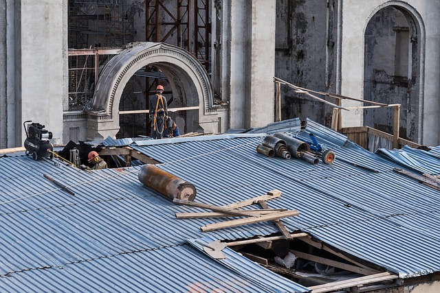 professional-training-3762699_640 Roofing